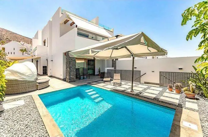 Luxury Villa Tropical Private Heated Pool Los Cristianos