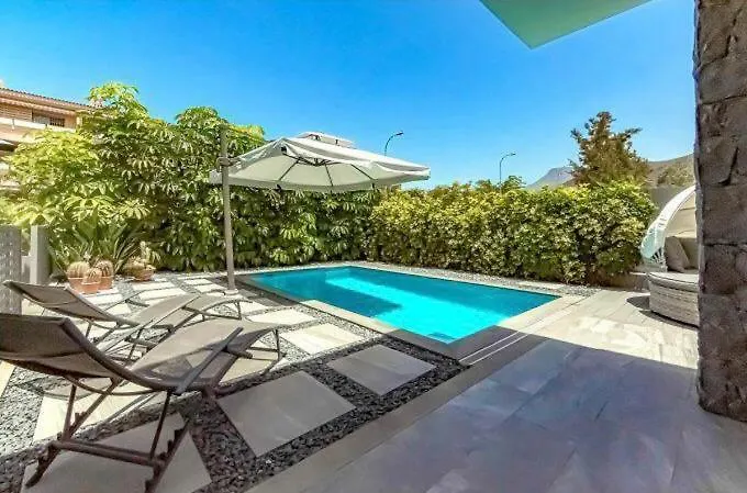 Luxury Villa Tropical Private Heated Pool Los Cristianos   Los Cristianos (Tenerife)