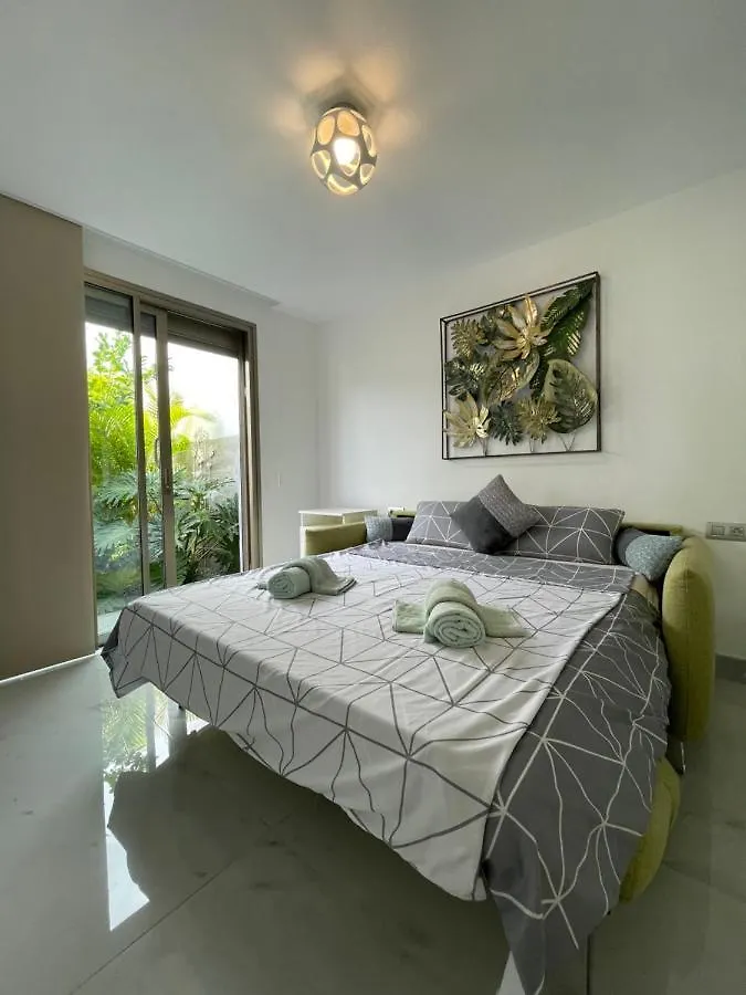 Luxury Villa Tropical Private Heated Pool Los Cristianos
